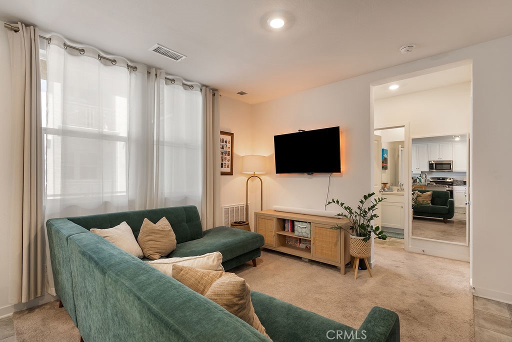 1000 N Tangent Privado 202 Property Photo 4