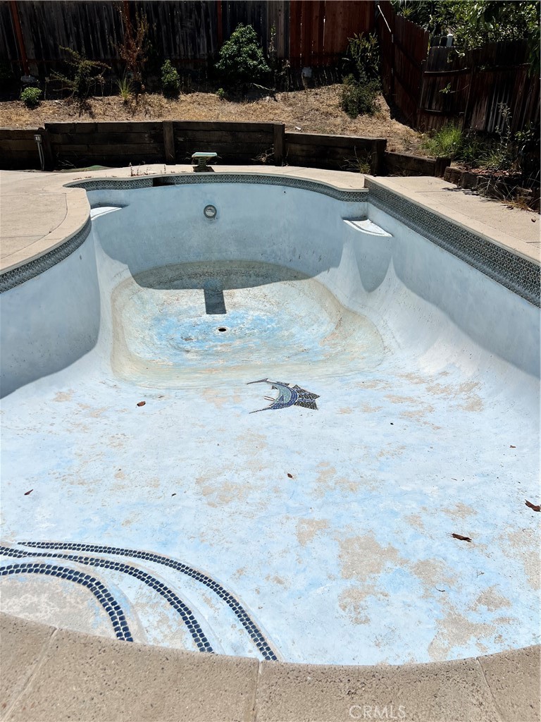 2302 Avenida Del Vista Property Photo 5