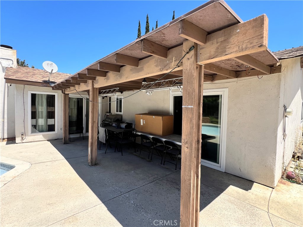 2302 Avenida Del Vista Property Photo 11