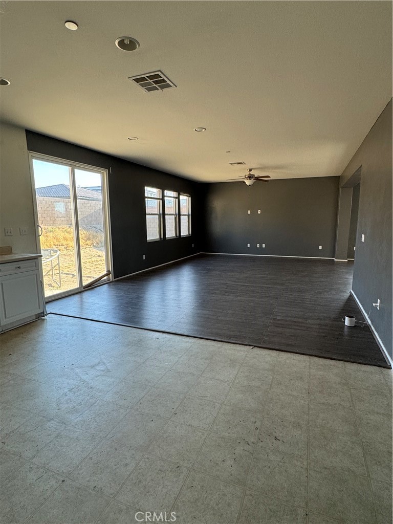 14277 Tonto Court Property Photo 4