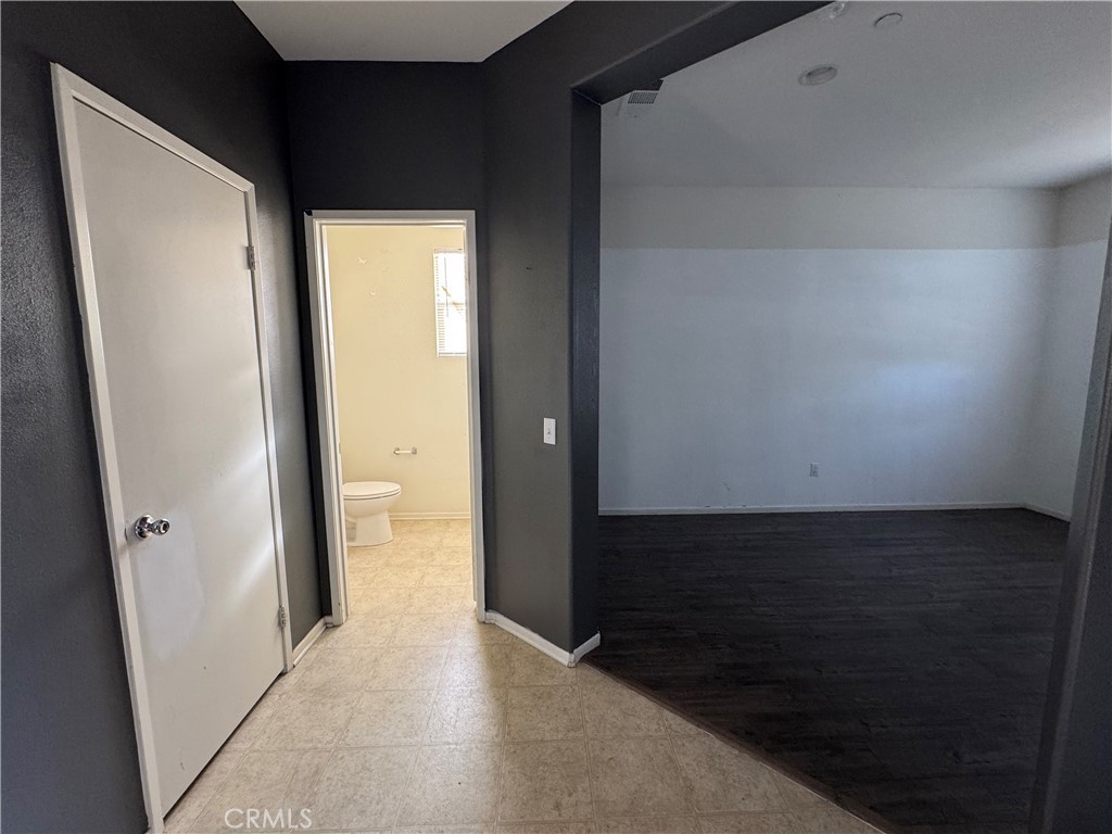 14277 Tonto Court Property Photo 9