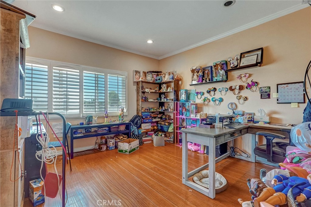 6323 Reseda 1 Property Photo 15