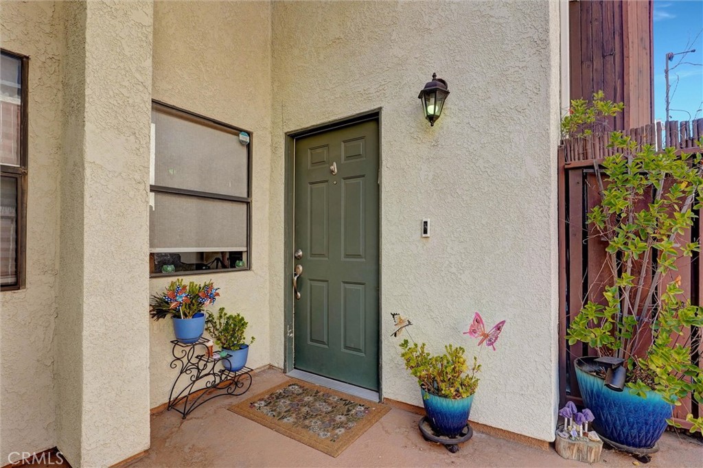 6323 Reseda 1 Property Photo 26