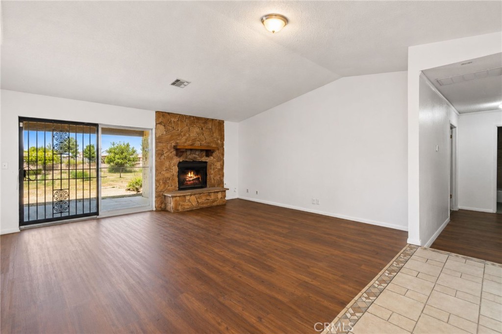 40912 169th E Property Photo 6