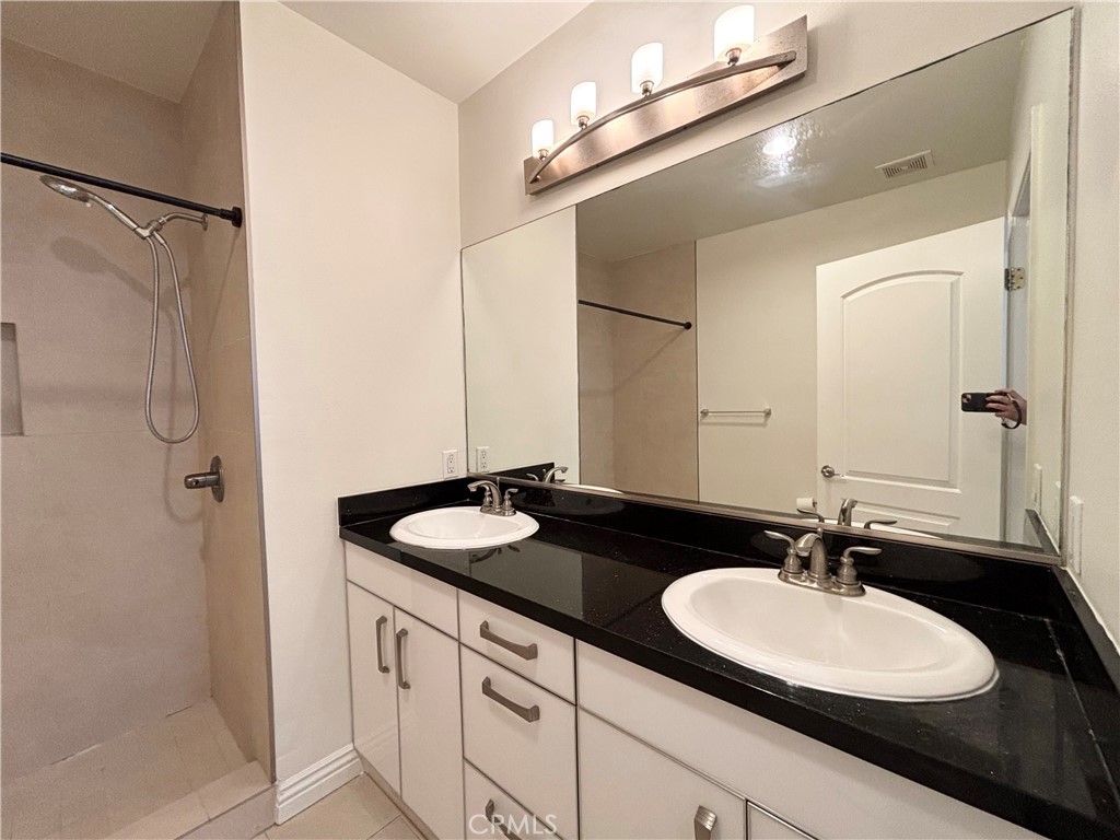 441 N Los Robles 16 Property Photo 11