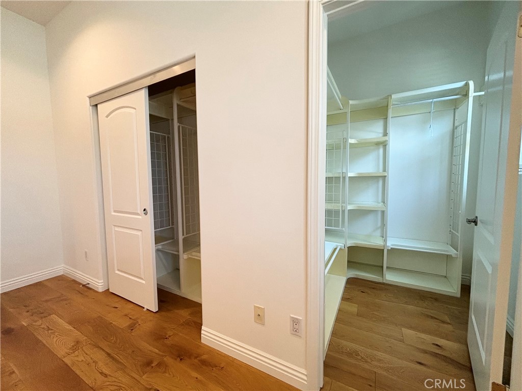 441 N Los Robles 16 Property Photo 17