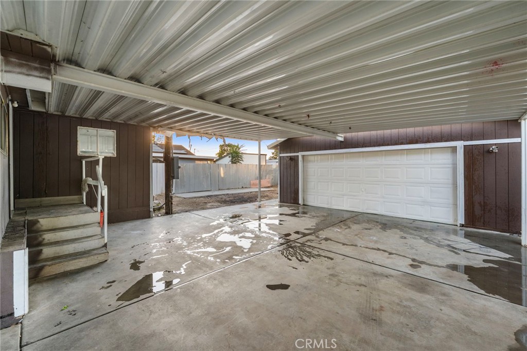 718 Willow Drive Property Photo 15