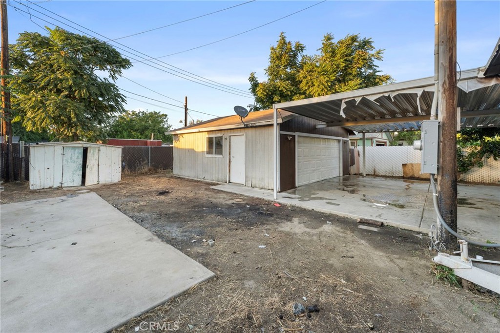 718 Willow Drive Property Photo 16