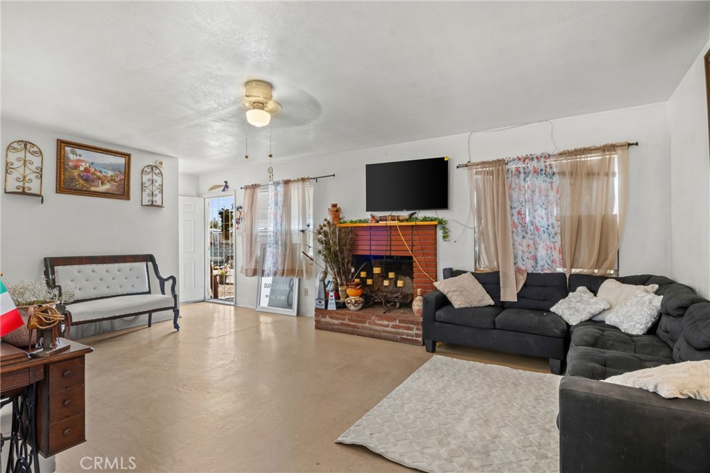 21210 Rider Street Property Photo 12