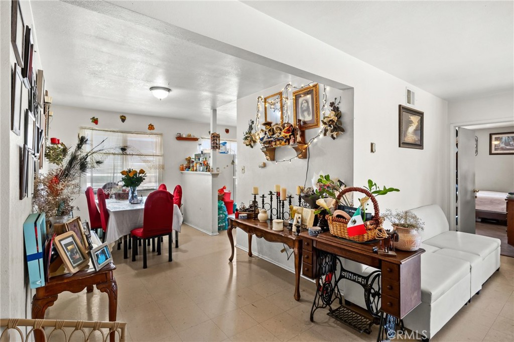 21210 Rider Street Property Photo 15