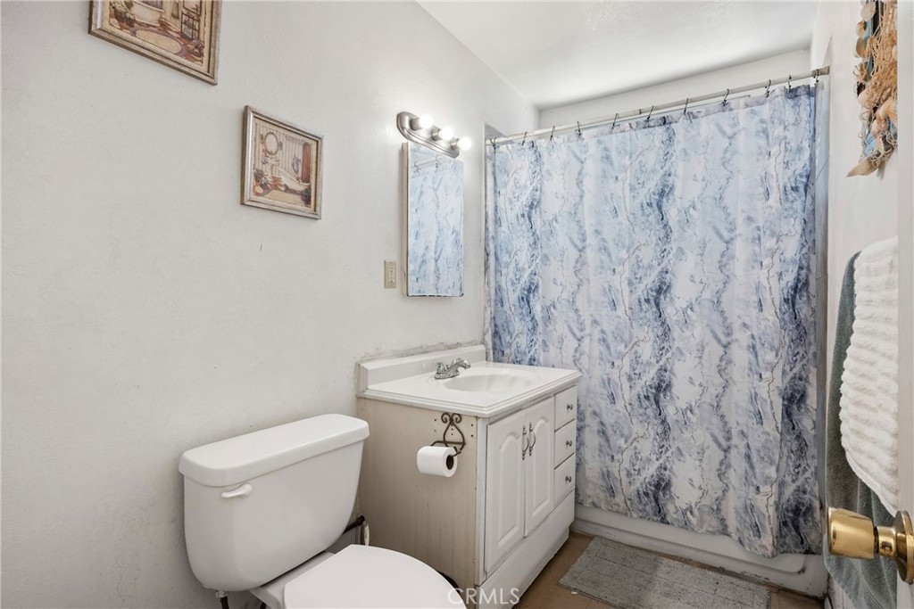 21210 Rider Street Property Photo 28