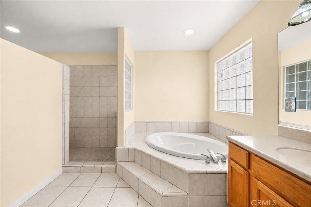 7682 Coleridge Rd Property Photo 27