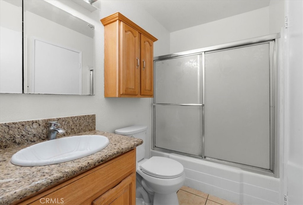 2101 E Aroma Property Photo 18