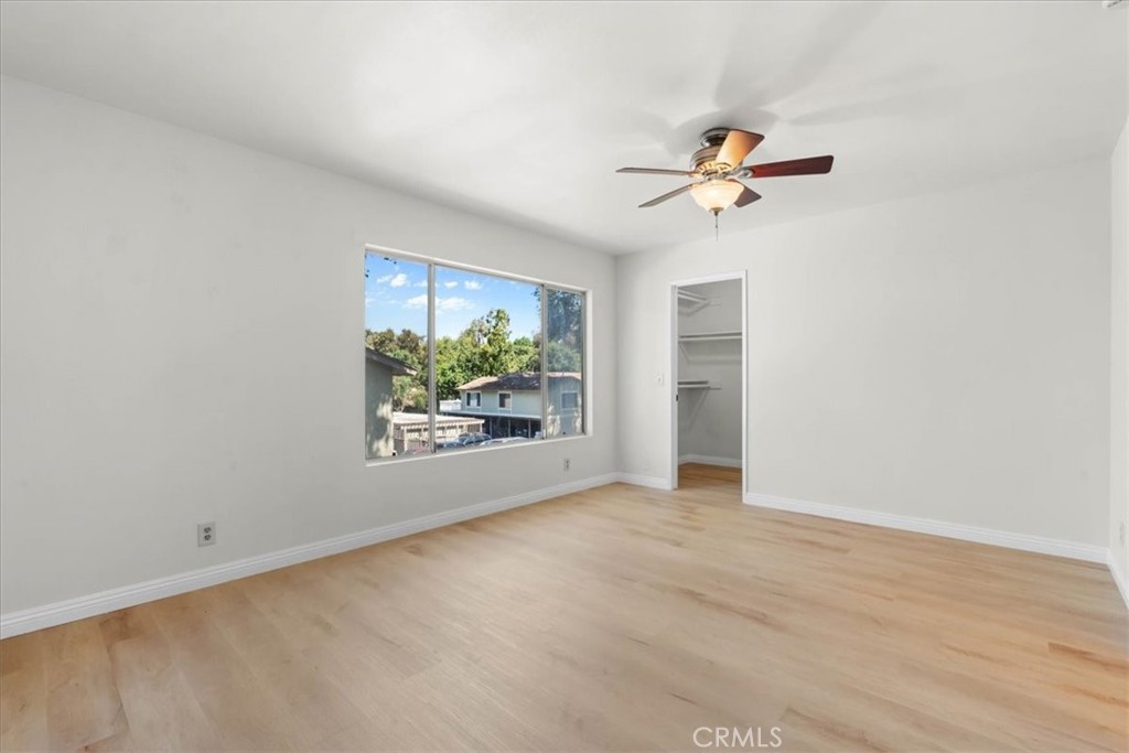 2101 E Aroma Property Photo 21