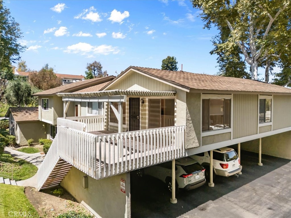 2101 E Aroma Property Photo 26