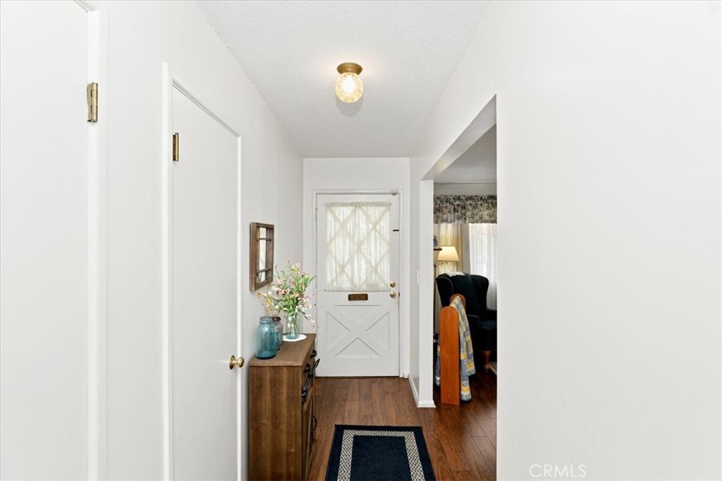 614 Azure Court Property Photo 6