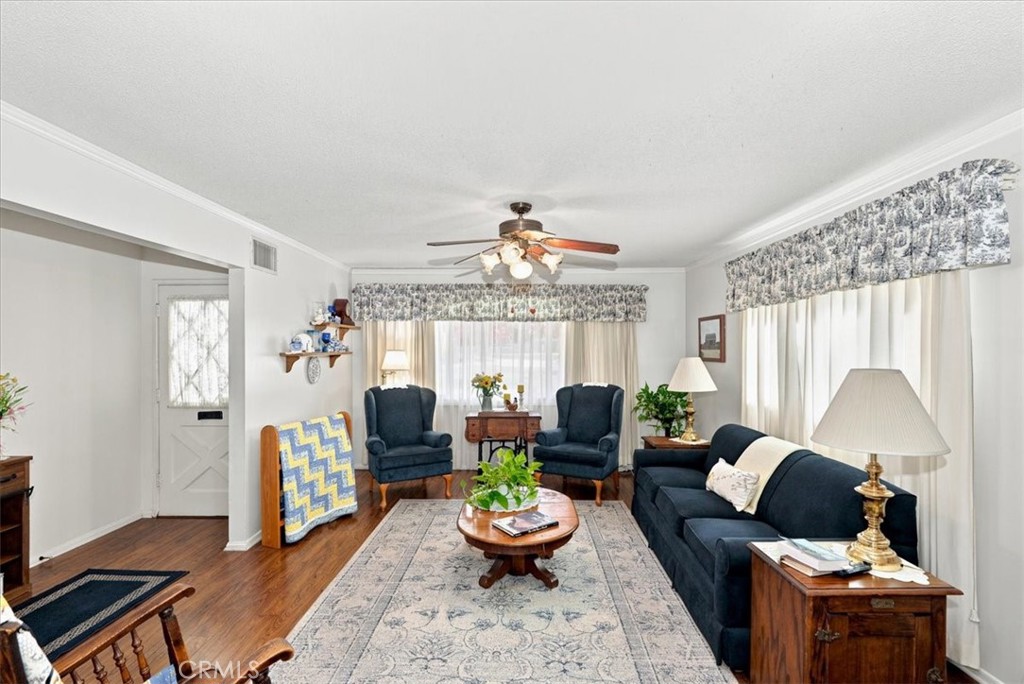 614 Azure Court Property Photo 8