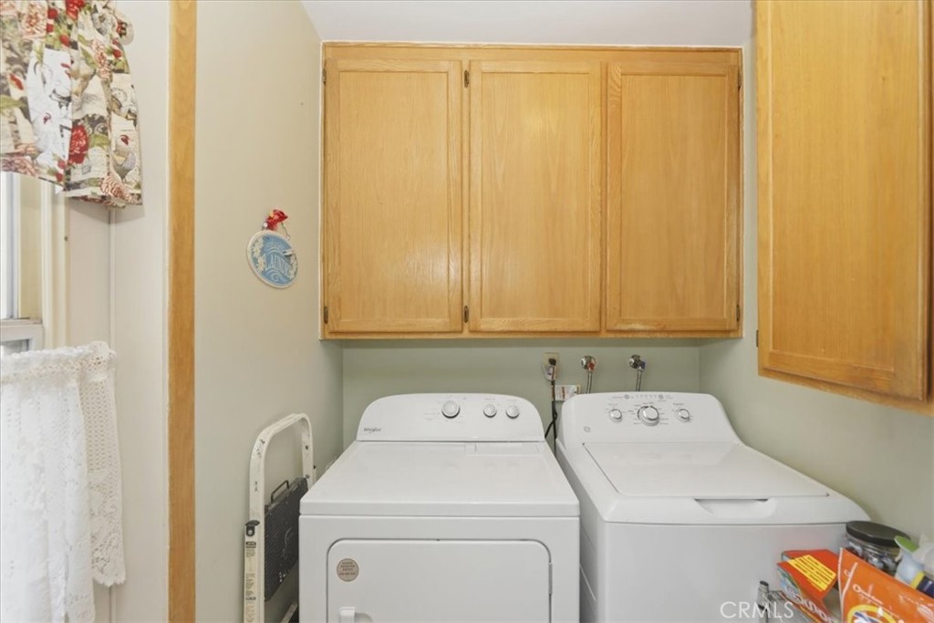 614 Azure Court Property Photo 18