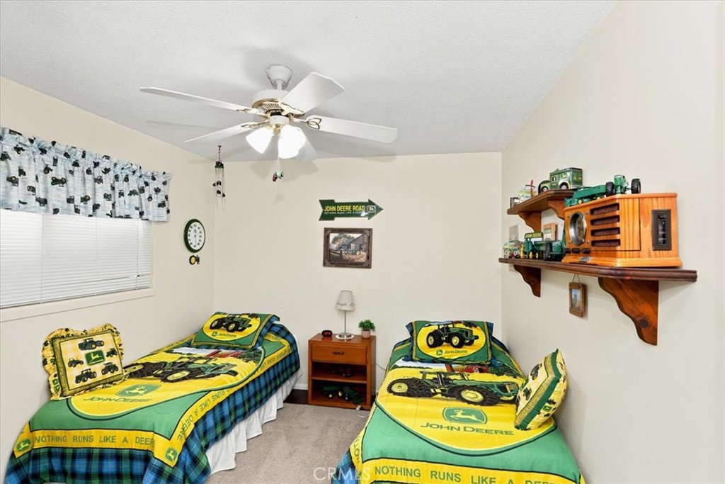 614 Azure Court Property Photo 24