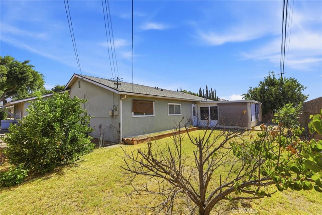 614 Azure Court Property Photo 28