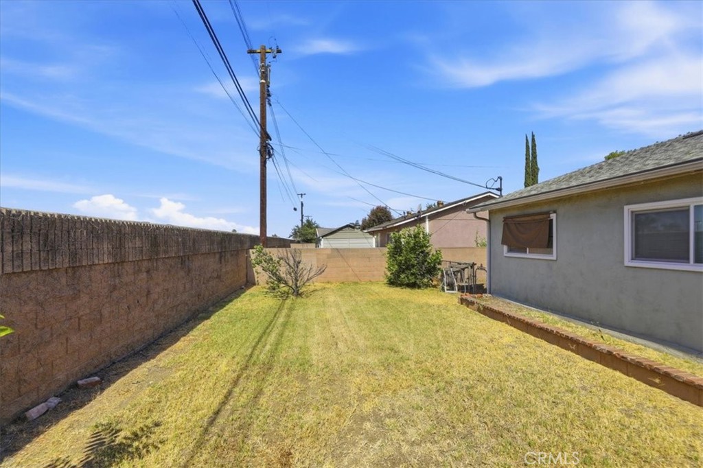 614 Azure Court Property Photo 31