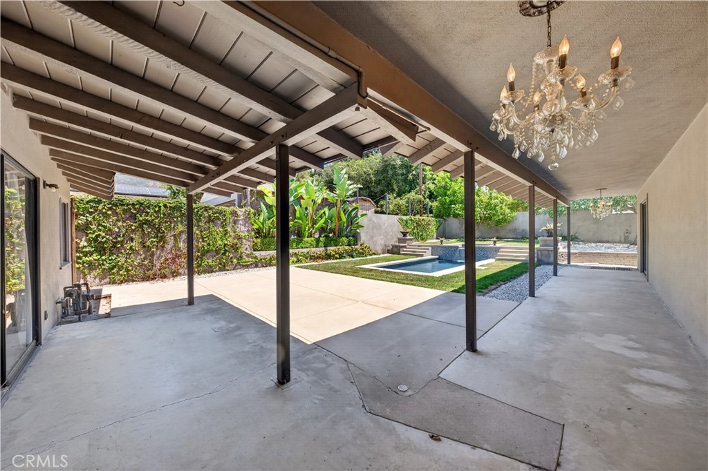 614 N Glendora Avenue Property Photo 21