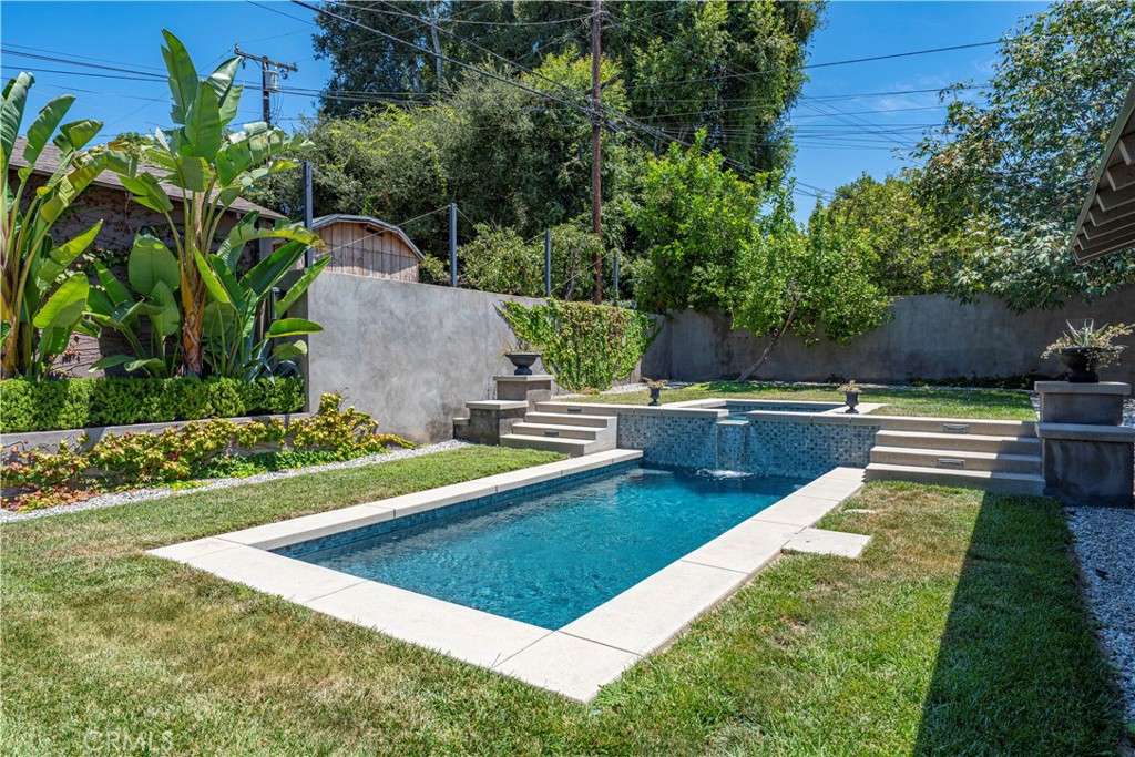 614 N Glendora Avenue Property Photo 22