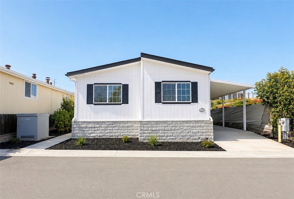 1638 Calavo Road 63 Property Photo 1