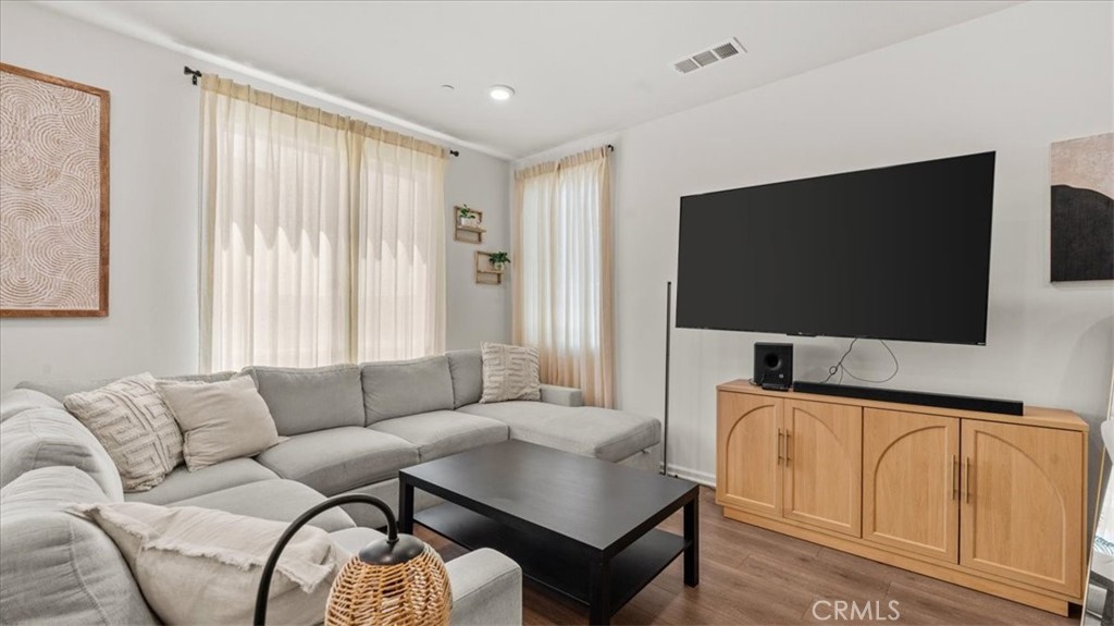 25137 Harmony Property Photo 8