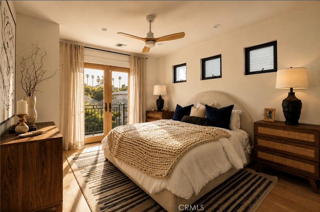 636 Bay Property Photo 21