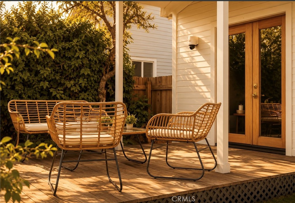 636 Bay Property Photo 30