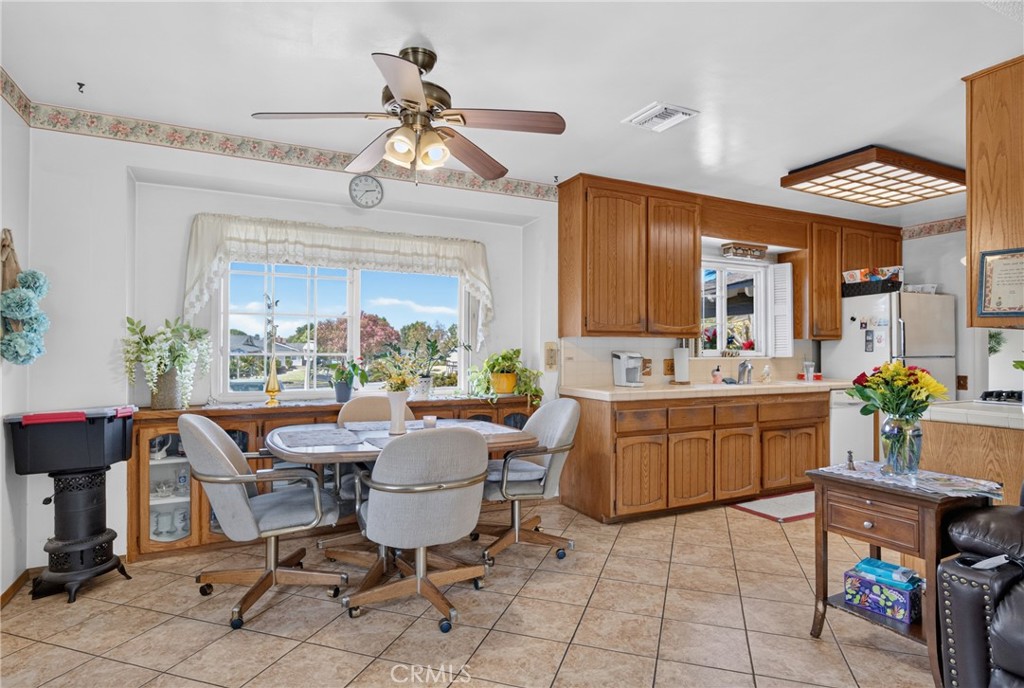 130 Wagonwheel Road Property Photo 6
