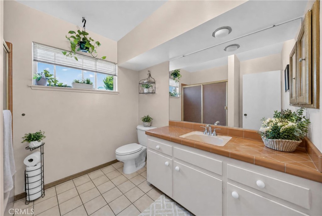 130 Wagonwheel Road Property Photo 13