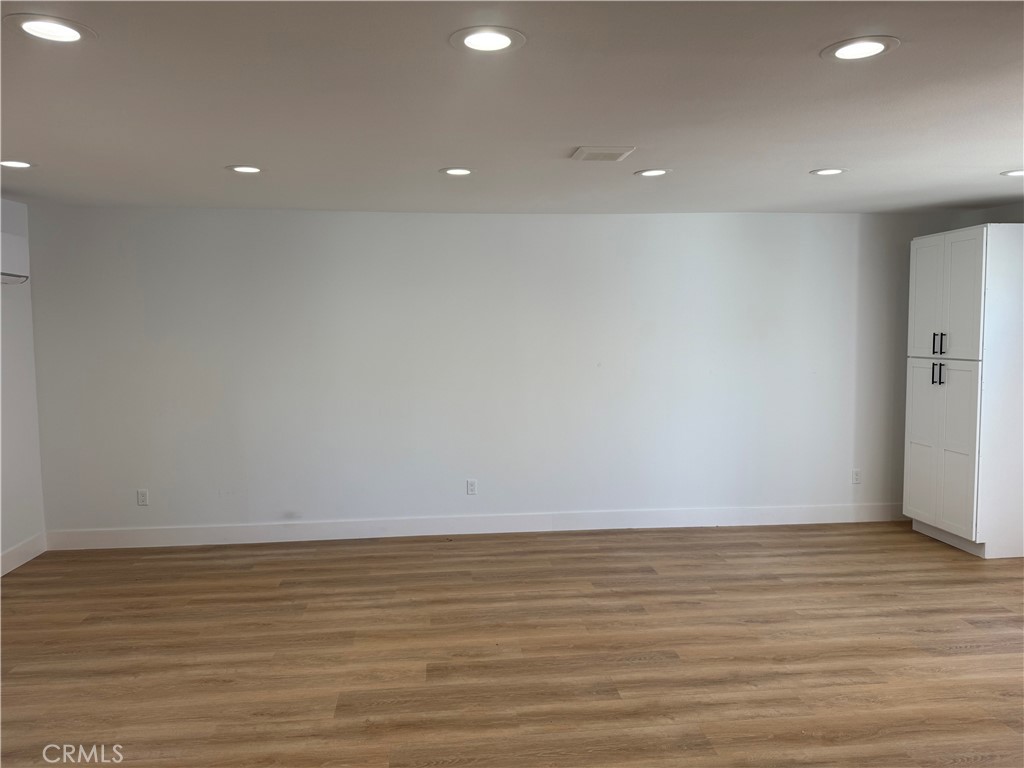1395 B 3rd Property Photo 5