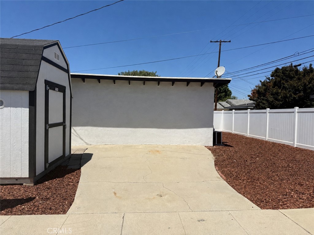1395 B 3rd Property Photo 17