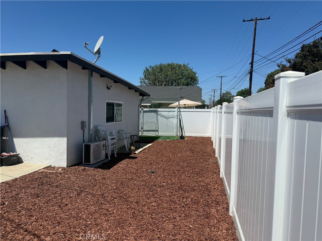 1395 B 3rd Property Photo 18