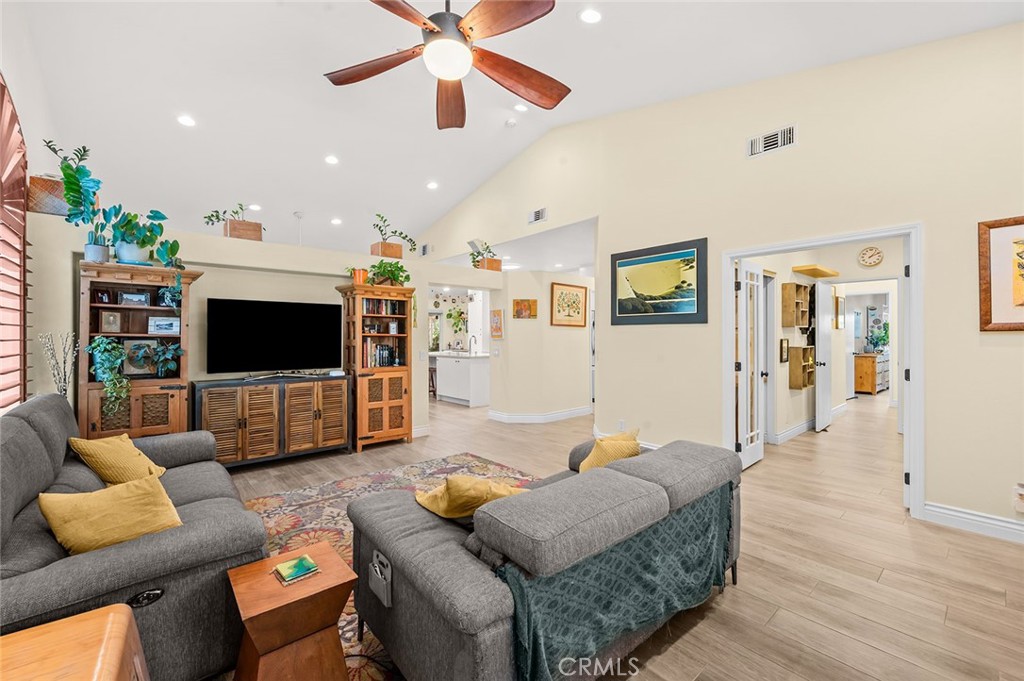 3050 S Arcadian Shores Property Photo 9