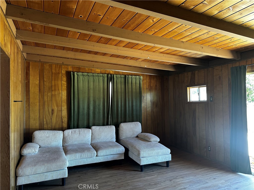 23301 Hamlin Property Photo 5