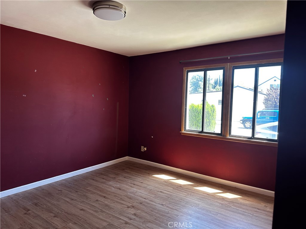 23301 Hamlin Property Photo 9