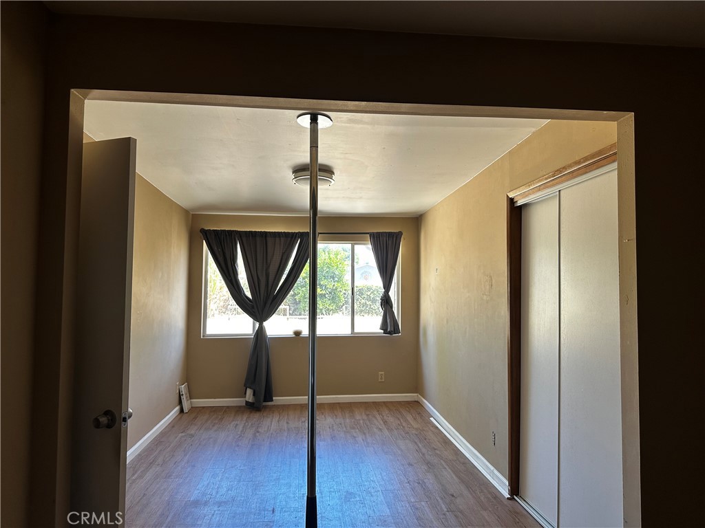23301 Hamlin Property Photo 13