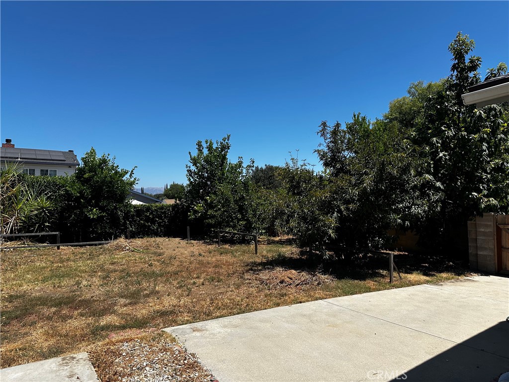 23301 Hamlin Property Photo 19