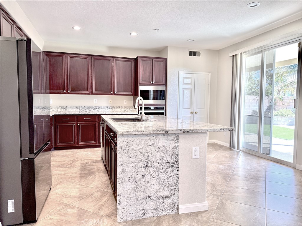 16263 Seminole Property Photo 7