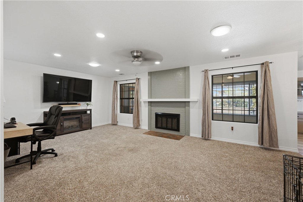 16239 Chippewa Property Photo 11