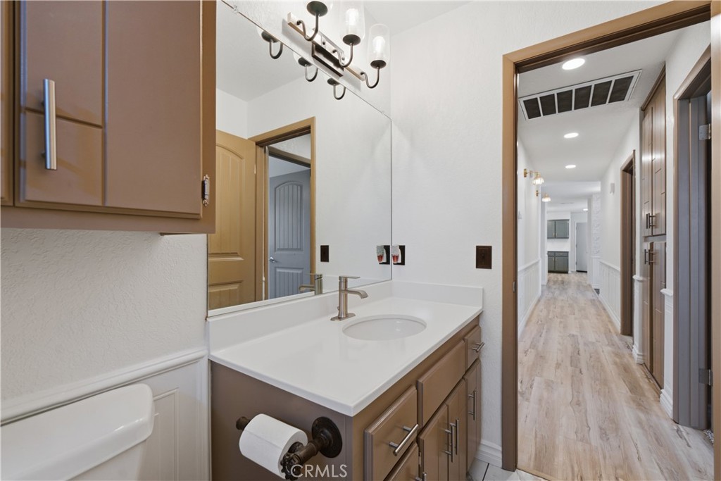 16239 Chippewa Property Photo 32