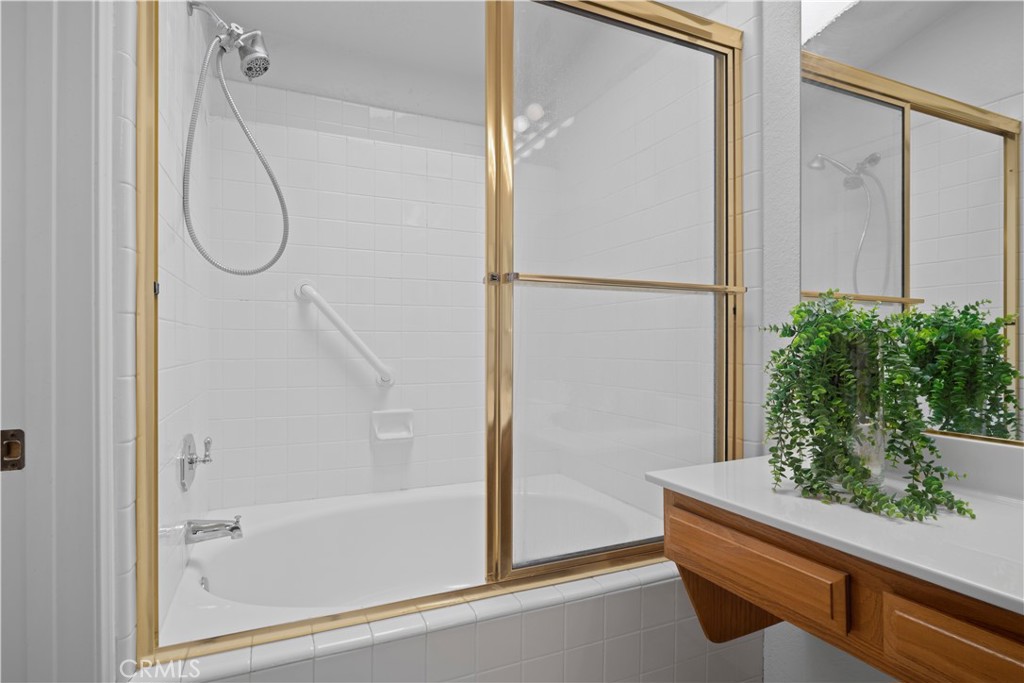 1064 Brookfield Place Property Photo 33