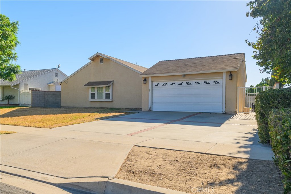 614 N Aspen Property Photo 1