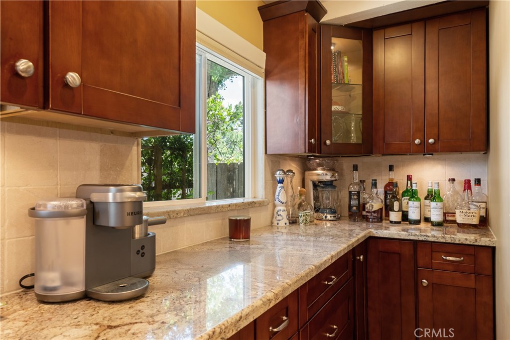 2411 3rd Property Photo 19