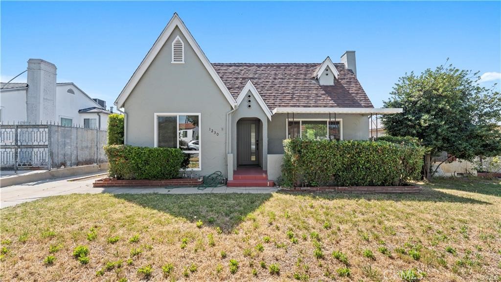 1230 Spazier Avenue Property Photo 3