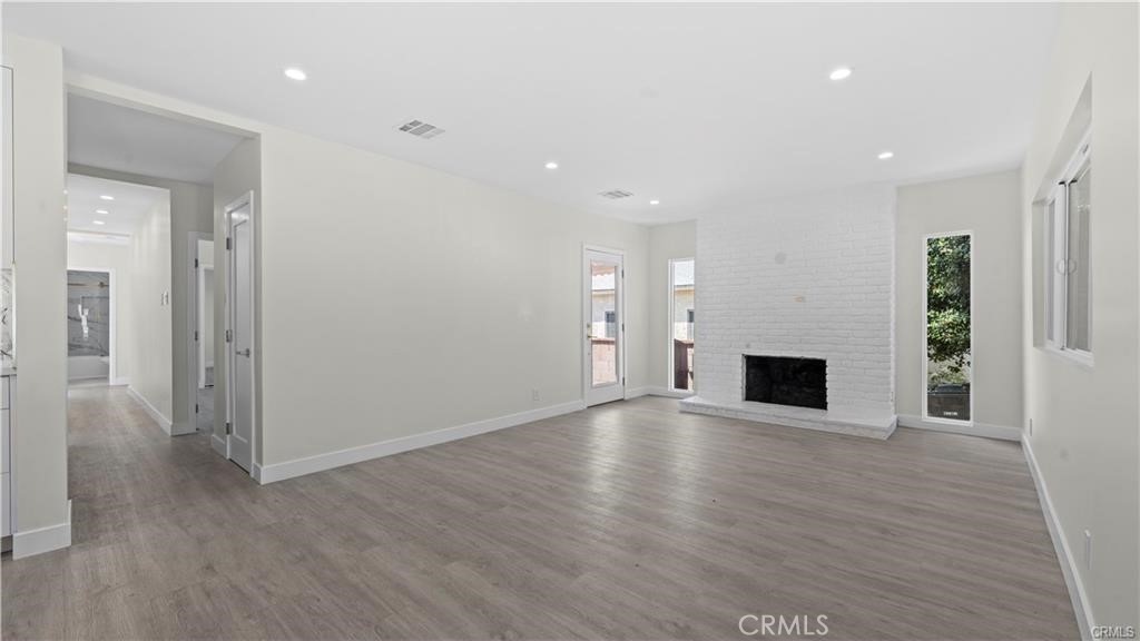 1230 Spazier Avenue Property Photo 8