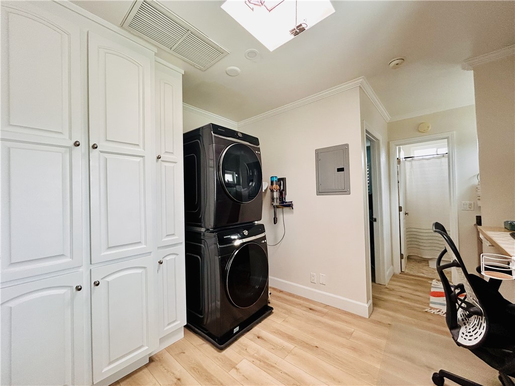 1140 N Lamer Property Photo 18